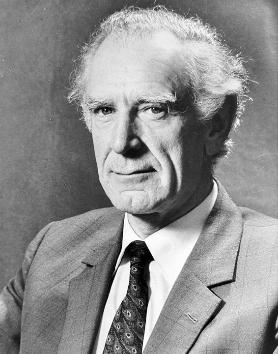 Maurice H Kinmonth