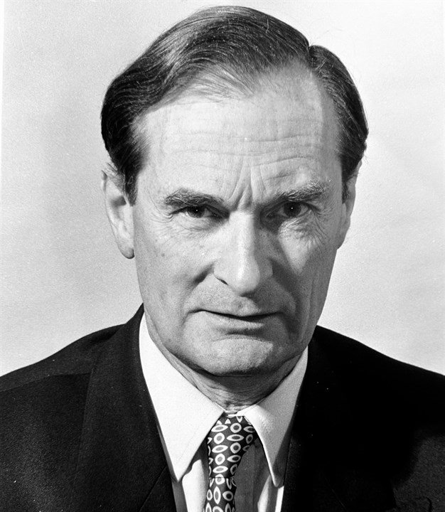 Timothy M Milward